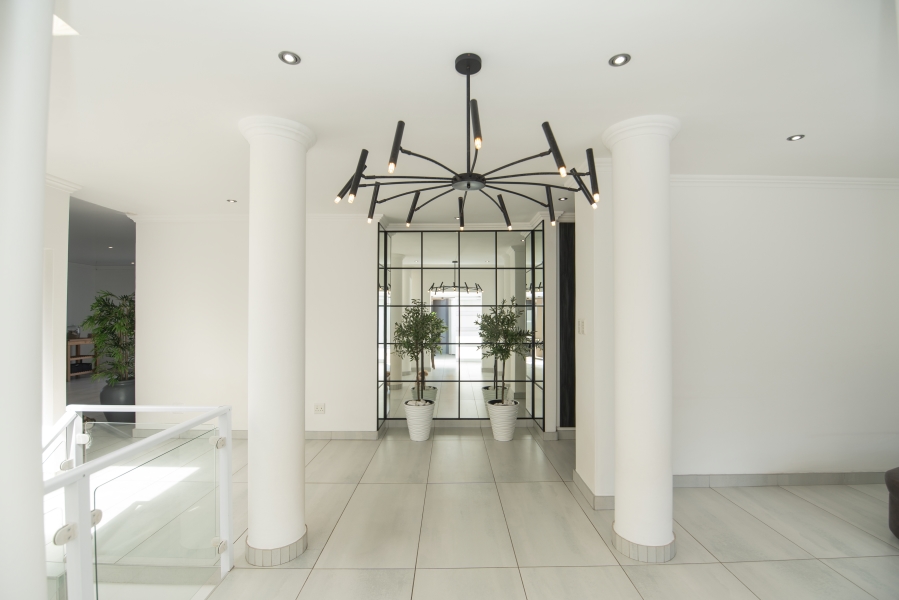 6 Bedroom Property for Sale in Beachview Eastern Cape